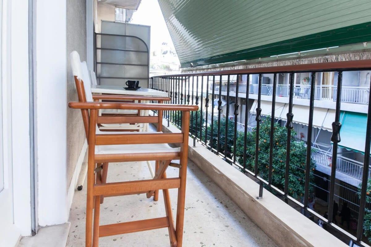 Charming Vintage 2Br Apartment With Balcony In Koukaki Atena Exterior foto